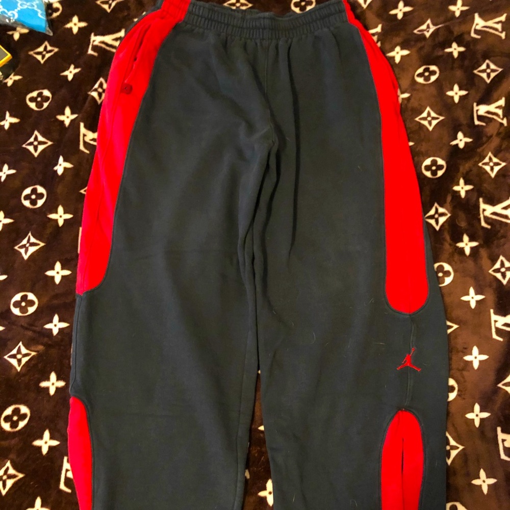Selling EUC Vintage Jordan SweatPants! They Don’t Make Pants Like These Anymore!